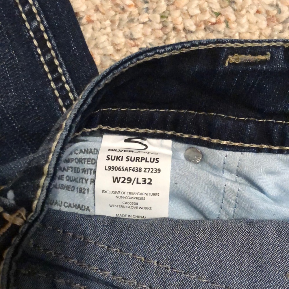 Silver Jeans - Picture 5 of 5